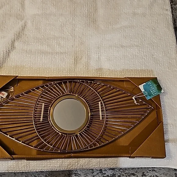 NWT Evil Eye Wall Mirror - Picture 3 of 6